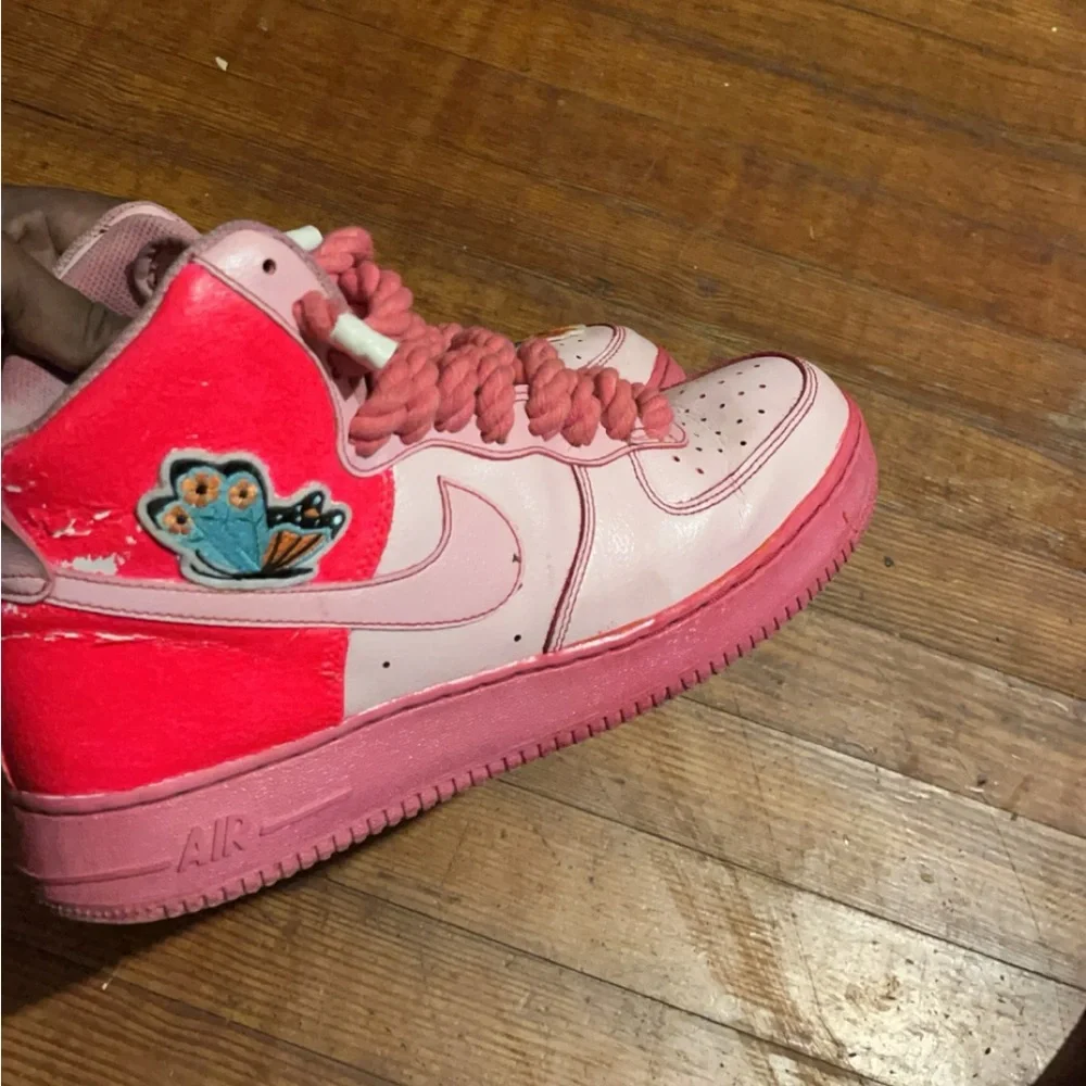 Custom AF1’s - Picture 3 of 4